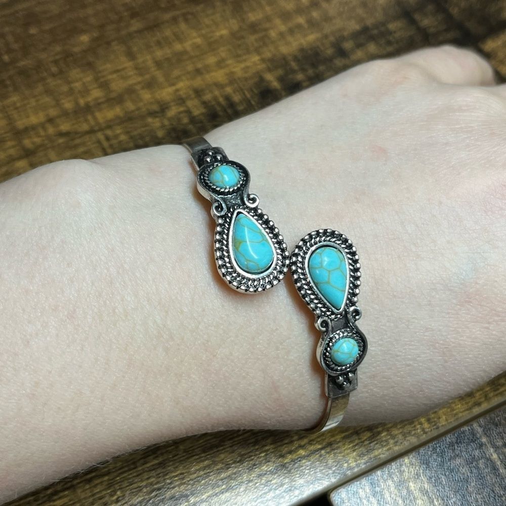 Western Fake Turquoise Stone Antique Cuff Bangle Bracelet - Picture 7 of 9